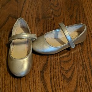 Mini Boden gold leather dress shoes.